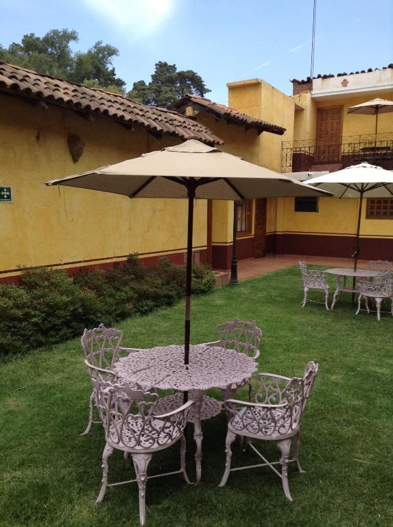 Posada De La Salud Patzcuaro Bagian luar foto
