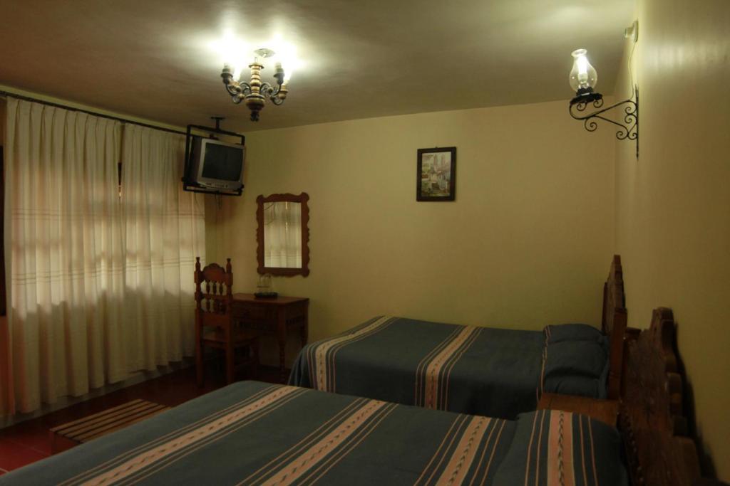 Posada De La Salud Patzcuaro Bagian luar foto