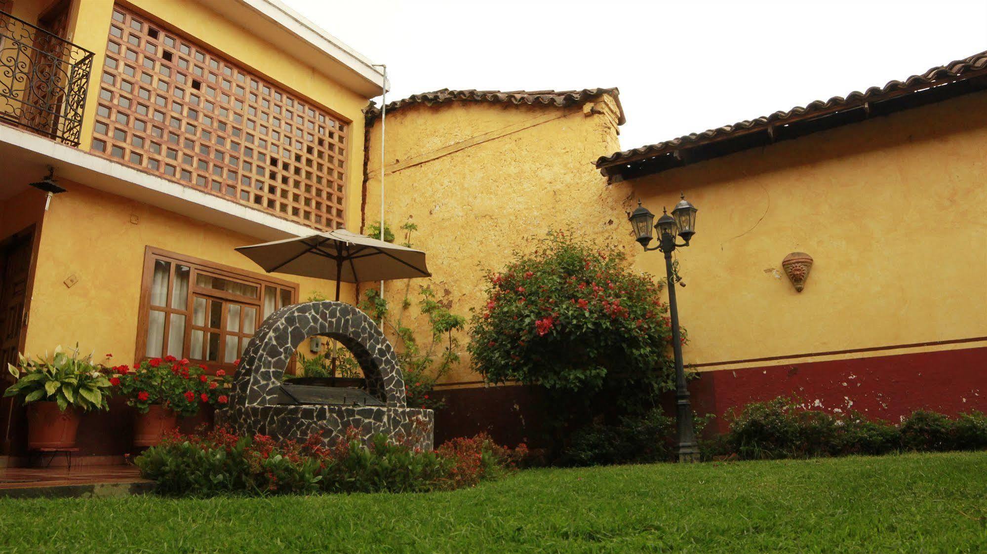 Posada De La Salud Patzcuaro Bagian luar foto